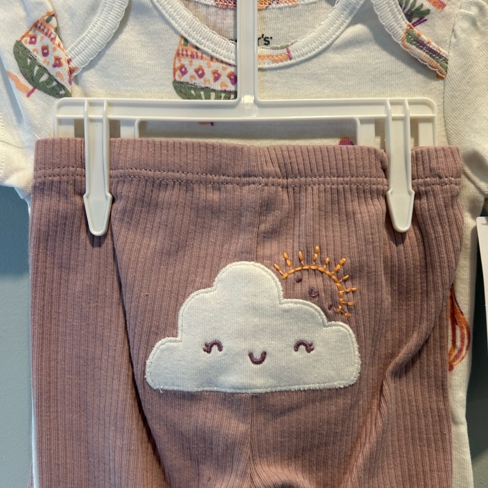 Carter’s Baby Girl Hot Air Balloon Bodysuit 3 Piece Set NWT - Picture 8 of 9